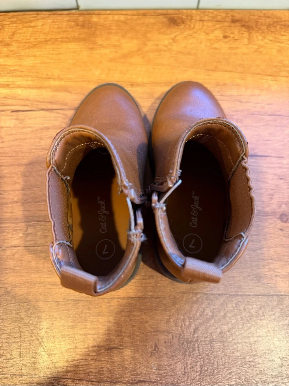 Cat & Jack classic chelsea